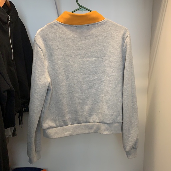 Women’s zipper up sweatshirt - Picture 3 of 3